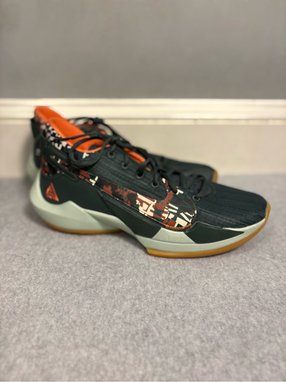 Nike Zoom Freak 2 Basketball Shoes - Dark Green / Orange / Light Mint, Size 11.5